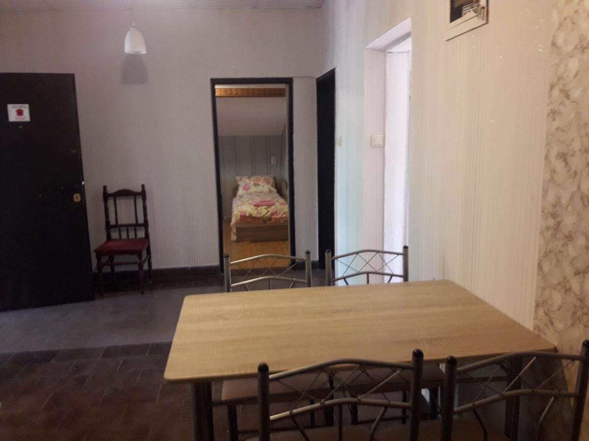 Tabasko Hostel Sofia Ngoại thất bức ảnh